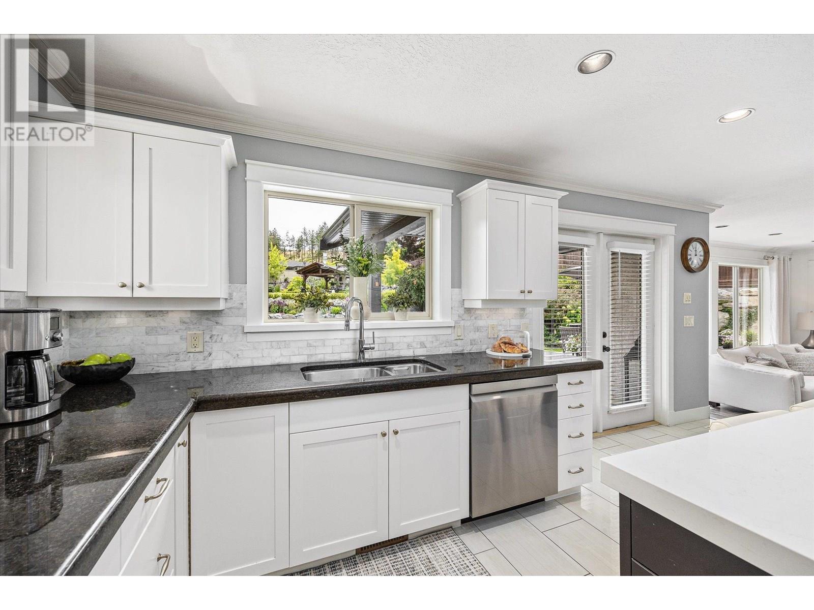 4841 Canyon Ridge Crescent, Kelowna, British Columbia  V1W 4A1 - Photo 14 - 10354967
