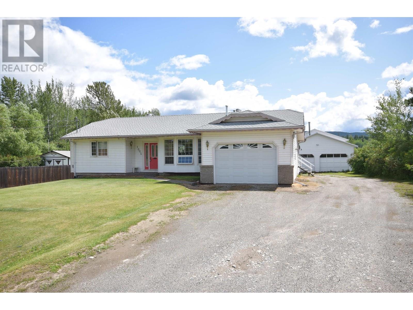 Property at 1002 MAPLE HEIGHTS ROAD image 1