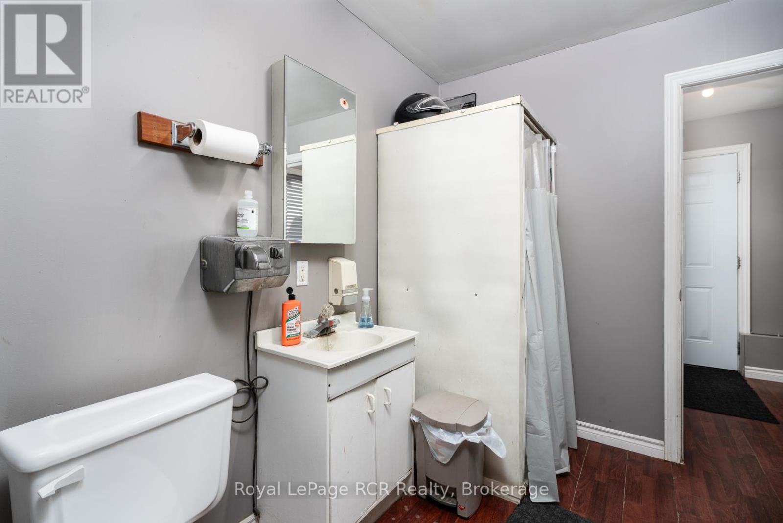 74 14th Avenue, Hanover, Ontario  N4N 3V9 - Photo 16 - X12268760