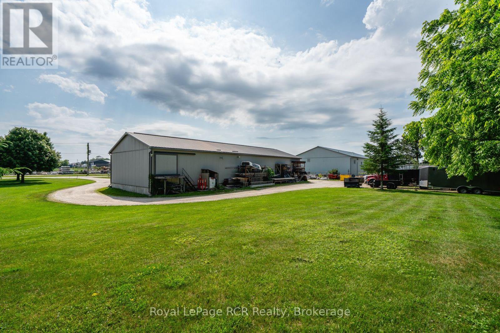 74 14th Avenue, Hanover, Ontario  N4N 3V9 - Photo 5 - X12268760