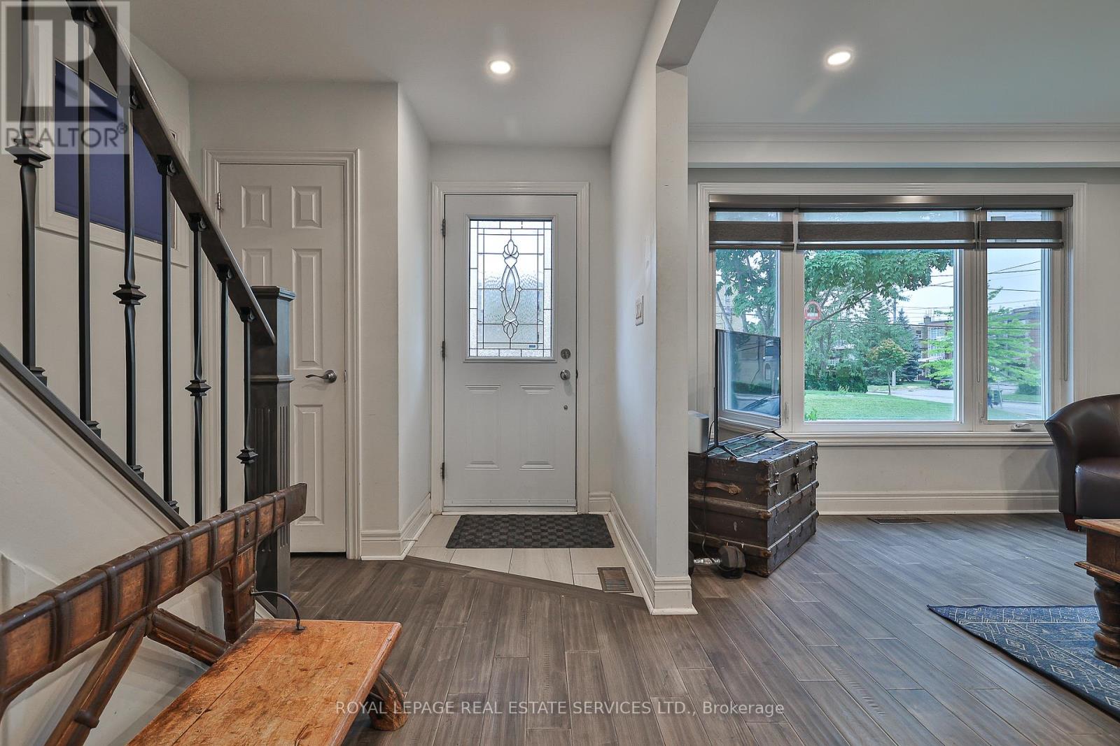 Property at 224 OVERBROOK PLACE image 4