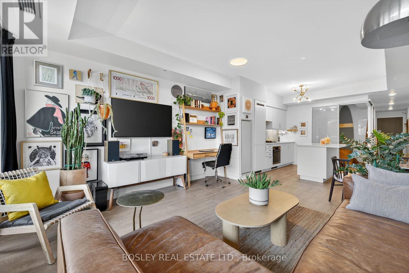 Property at 305 - 1960 QUEEN STREET E image 5