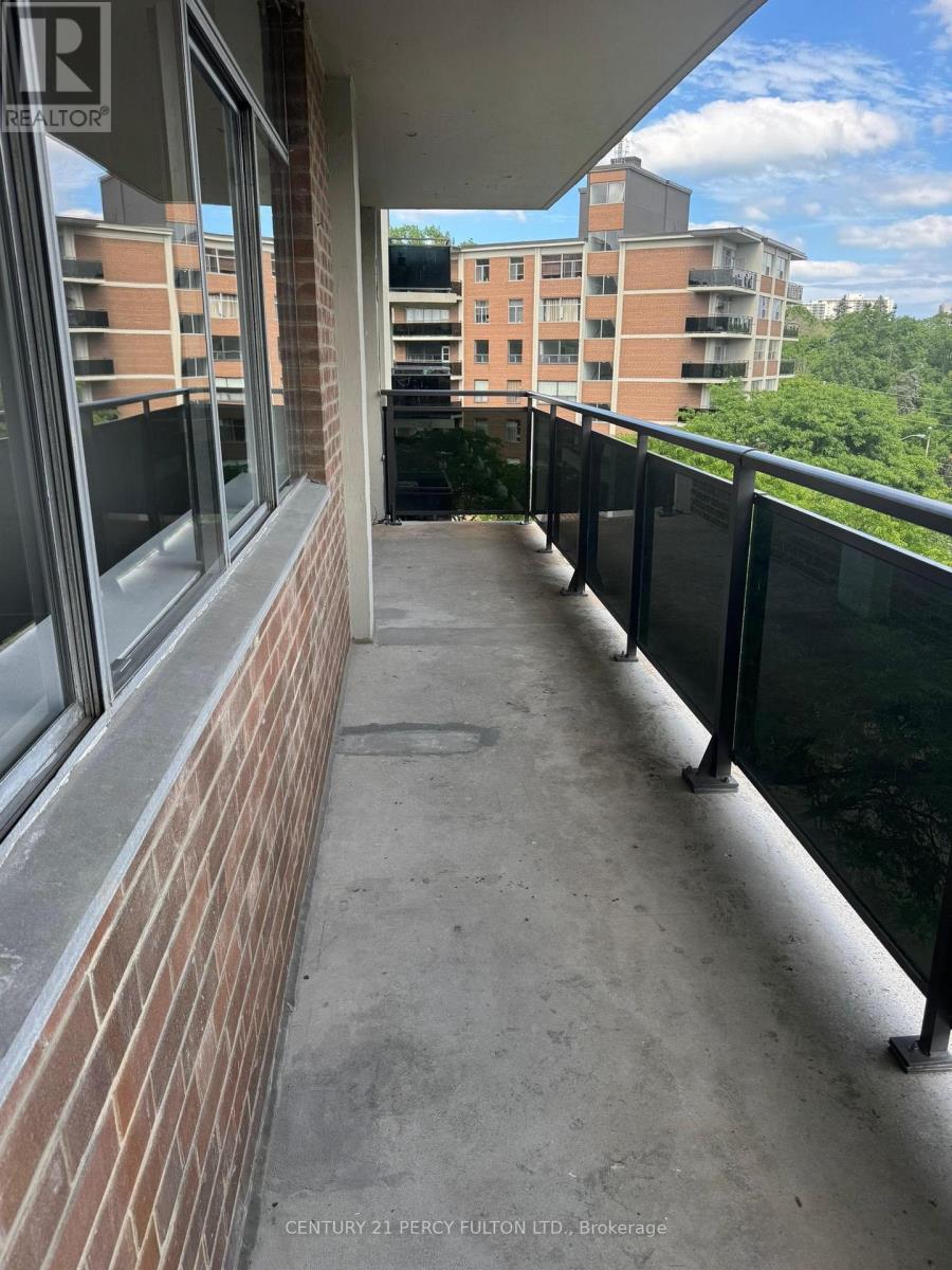 703 - 6 Park Vista Drive, Toronto, Ontario  M4B 1A2 - Photo 10 - E12268621