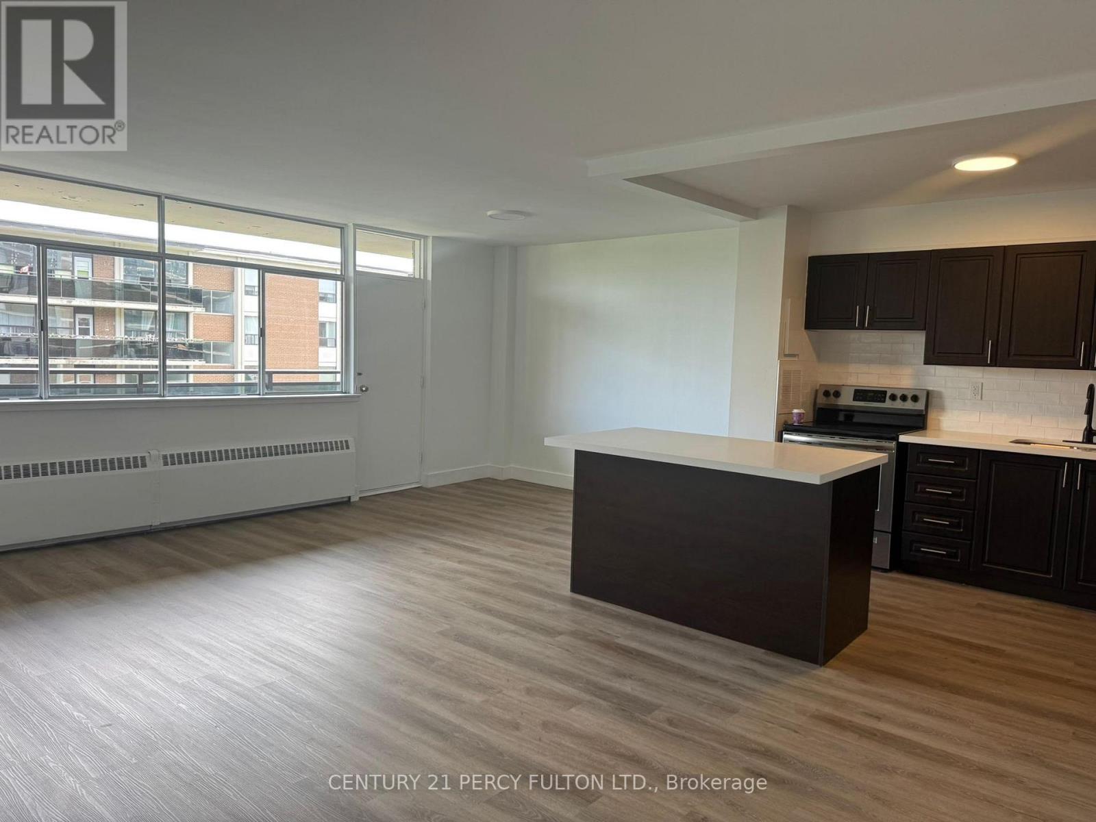 703 - 6 Park Vista Drive, Toronto, Ontario  M4B 1A2 - Photo 9 - E12268621
