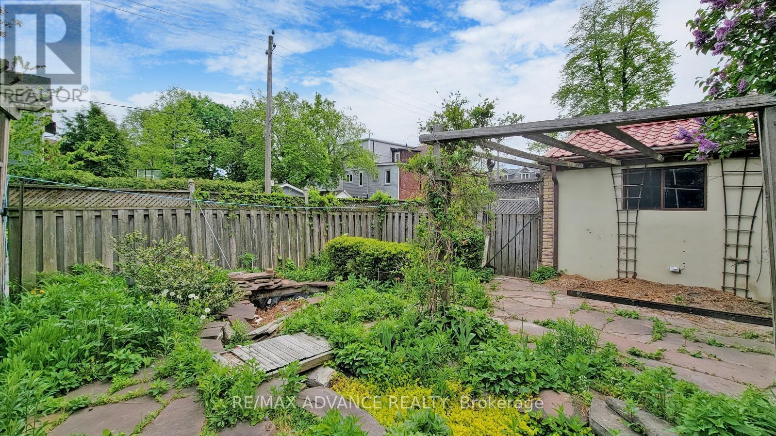 108 Eaton Avenue, Toronto, Ontario M4J 2Z7 - Photo 40 - E12268712