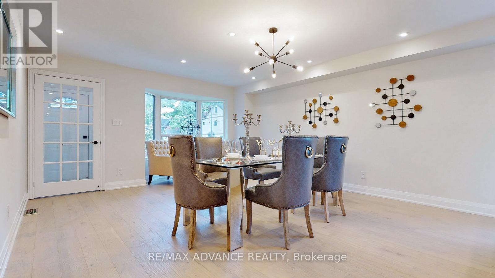 108 Eaton Avenue, Toronto, Ontario M4J 2Z7 - Photo 6 - E12268712