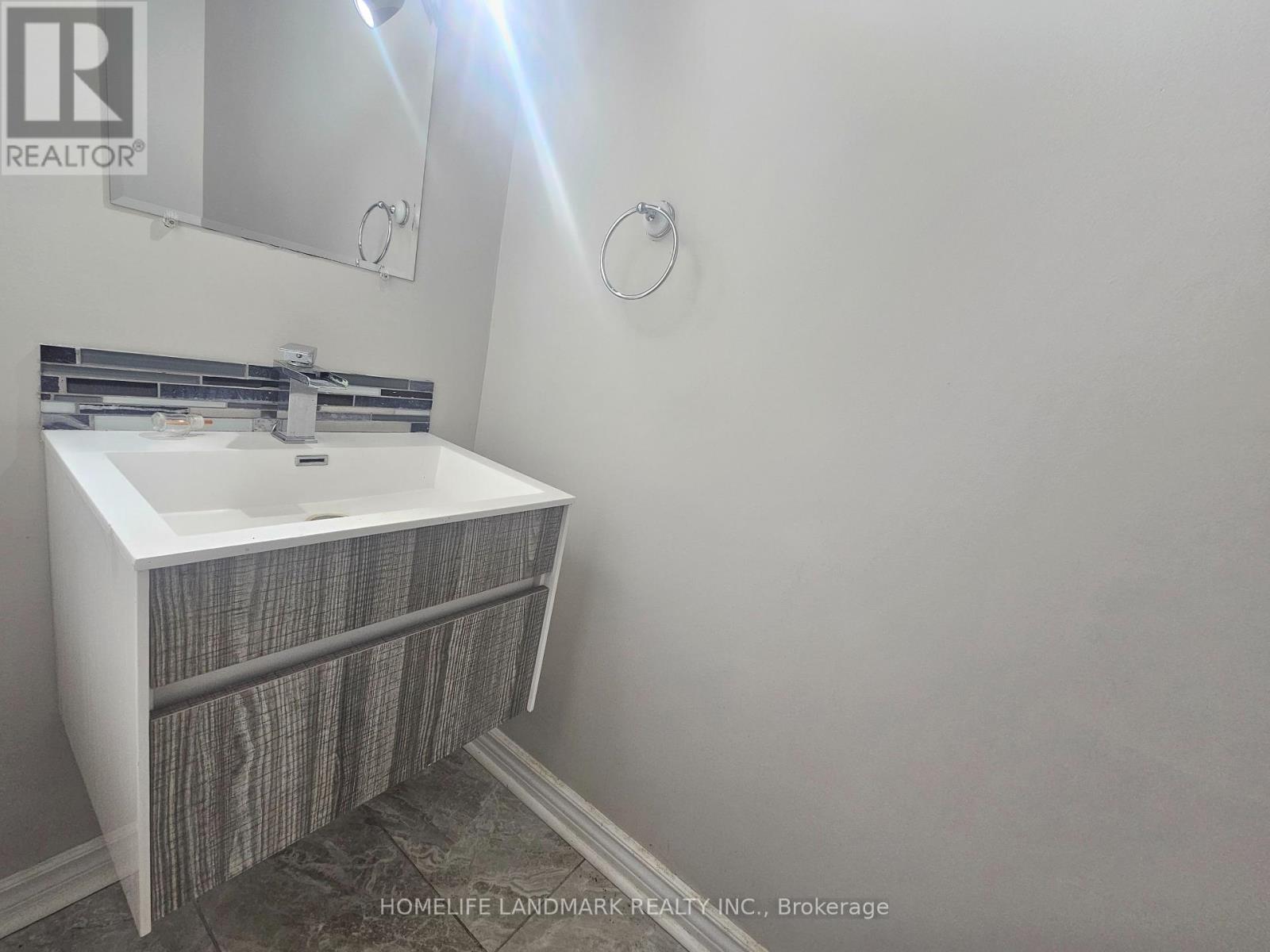 796 Bennett Crescent, Oshawa, Ontario  L1K 1T5 - Photo 11 - E12268815