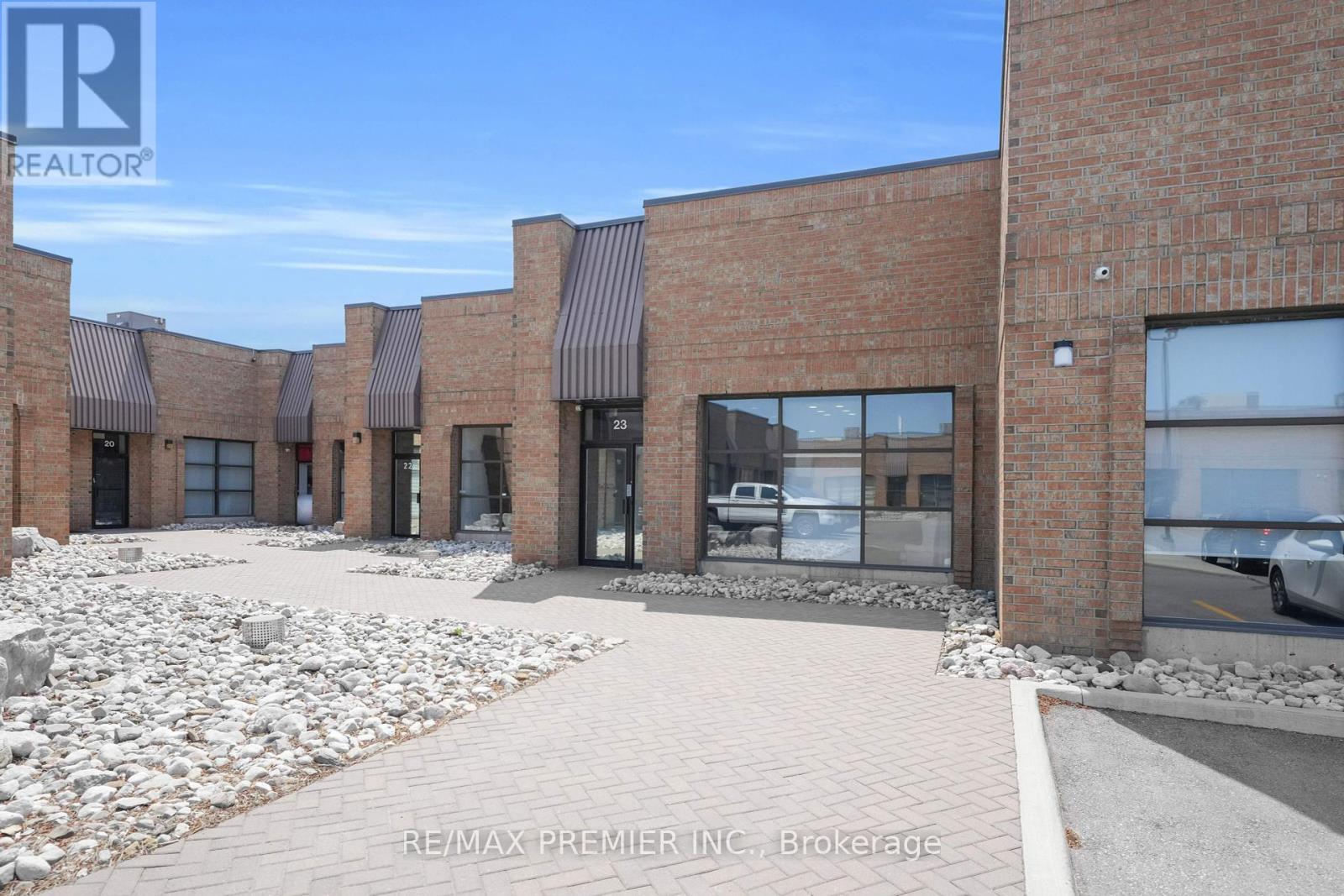 23 - 71 Maryrcroft Avenue, Vaughan, Ontario  L4L 5Y6 - Photo 4 - N12268635