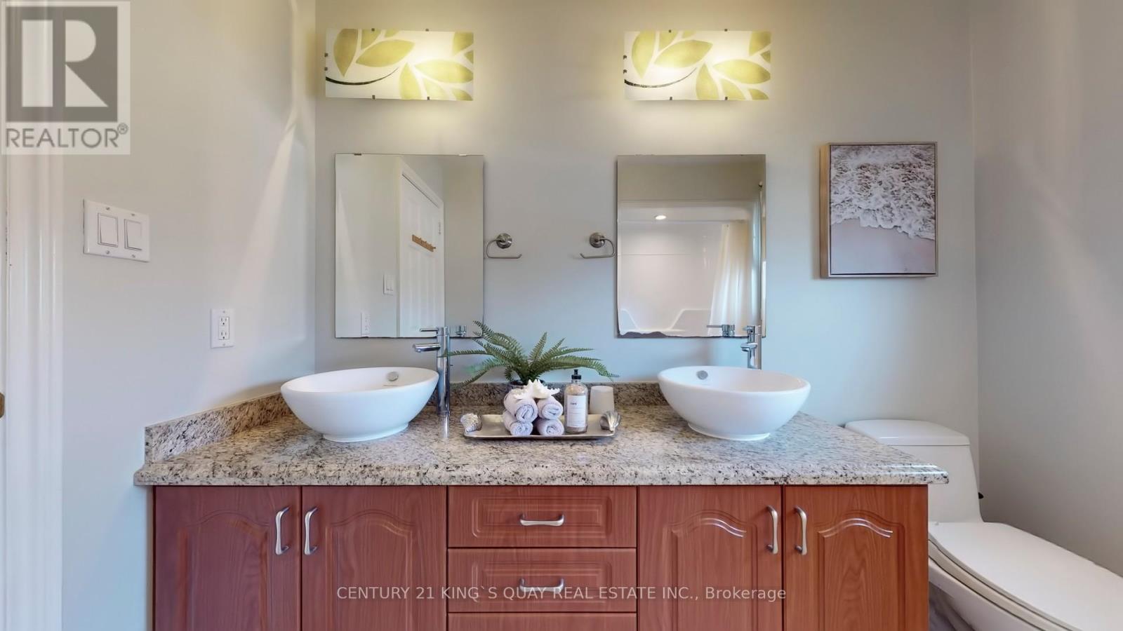 50 Bedford Park Avenue, Richmond Hill, Ontario  L4C 2N8 - Photo 38 - N12268710