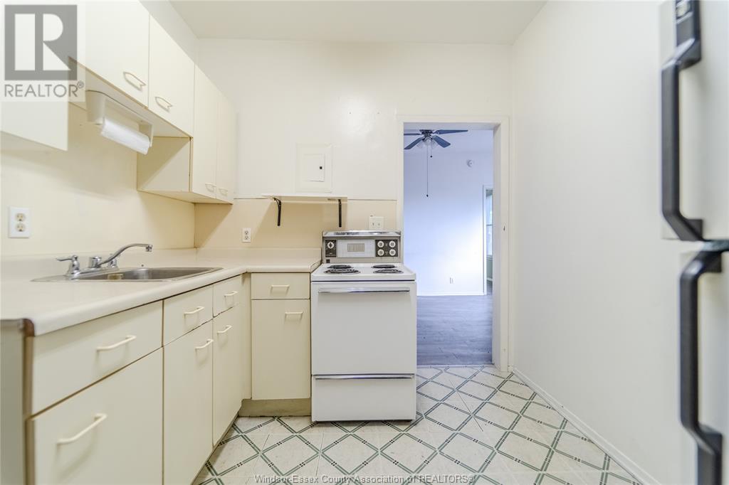 121-127 Aylmer Avenue, Windsor, Ontario N9A 1S8 - Photo 6 - 25015387