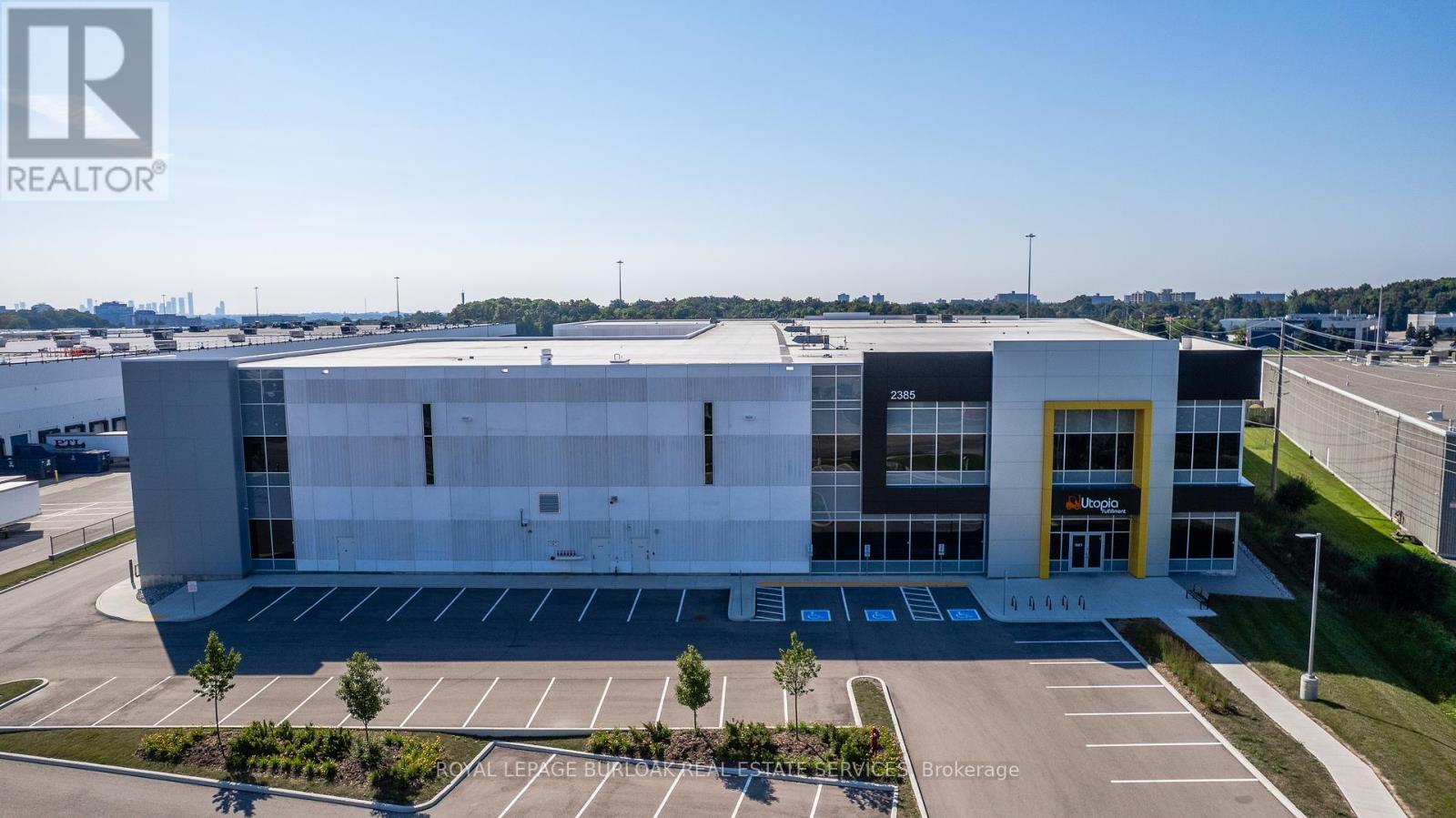Unit 1 - 2385 Meadowpine Boulevard, Mississauga, Ontario  L5N 6C3 - Photo 2 - W12268627