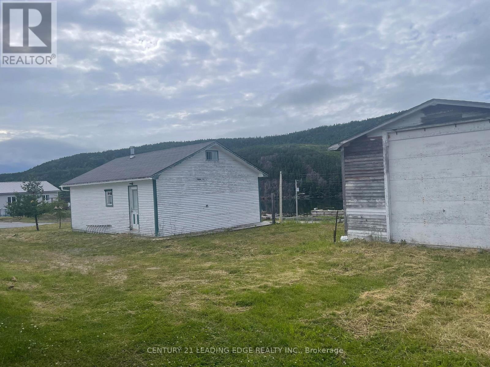 167 Fault Drive, Newfoundland, Newfoundland & Labrador  A0G 1X0 - Photo 2 - X12268630