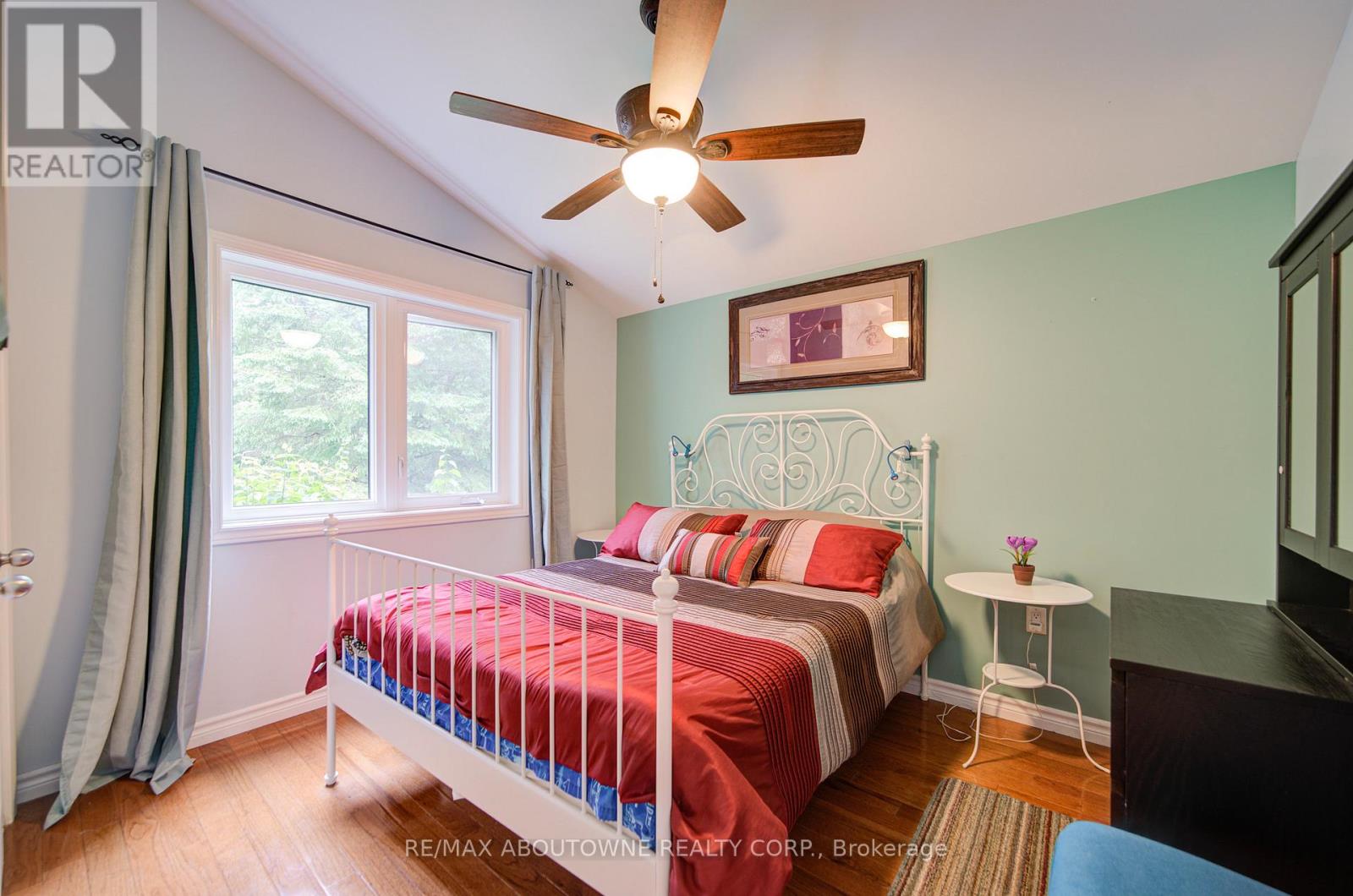 87 Paradise Road, Kawartha Lakes (Carden), Ontario  K0M 1B0 - Photo 14 - X12268684