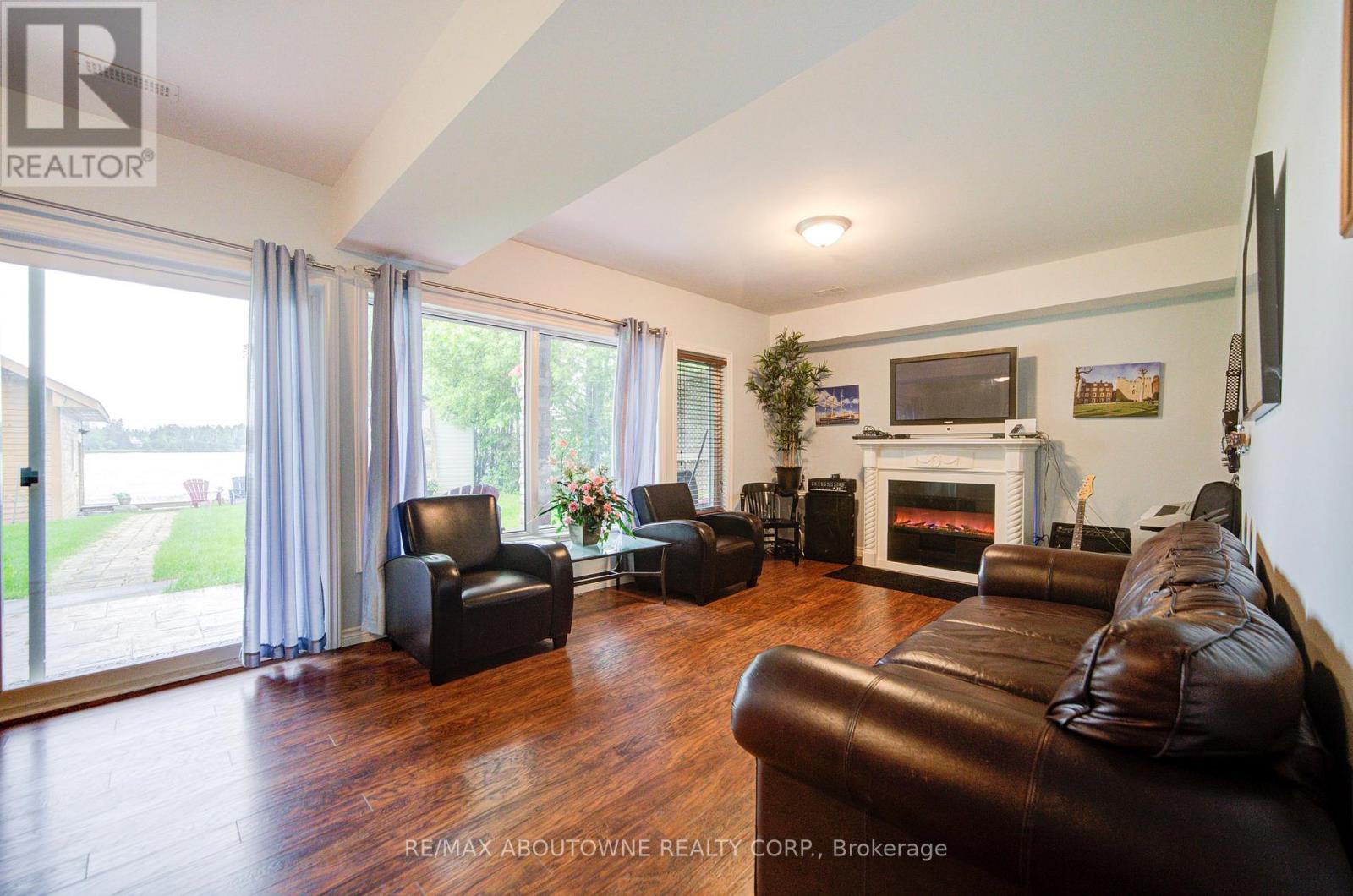 87 Paradise Road, Kawartha Lakes (Carden), Ontario  K0M 1B0 - Photo 18 - X12268684