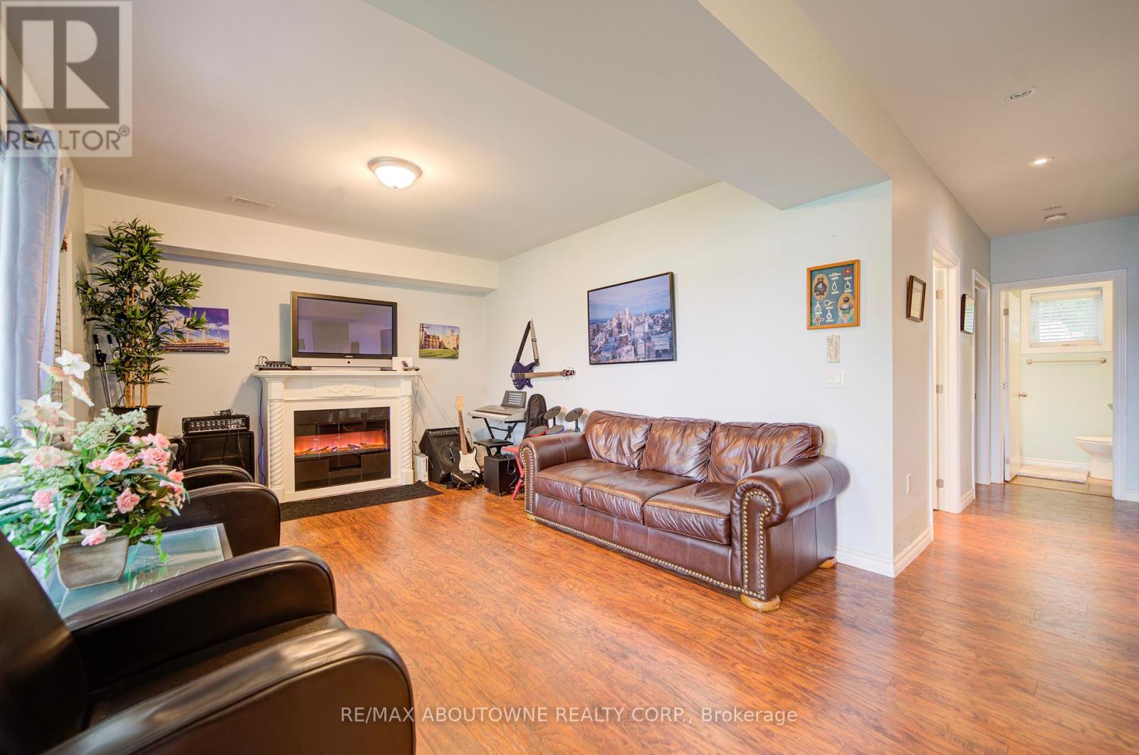 87 Paradise Road, Kawartha Lakes (Carden), Ontario  K0M 1B0 - Photo 19 - X12268684
