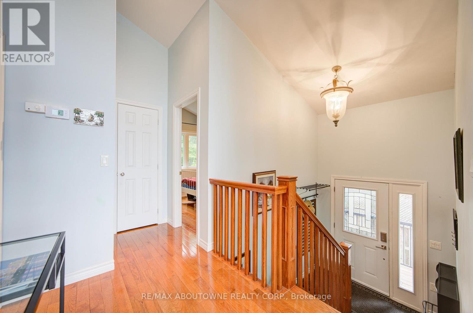 87 Paradise Road, Kawartha Lakes (Carden), Ontario  K0M 1B0 - Photo 5 - X12268684