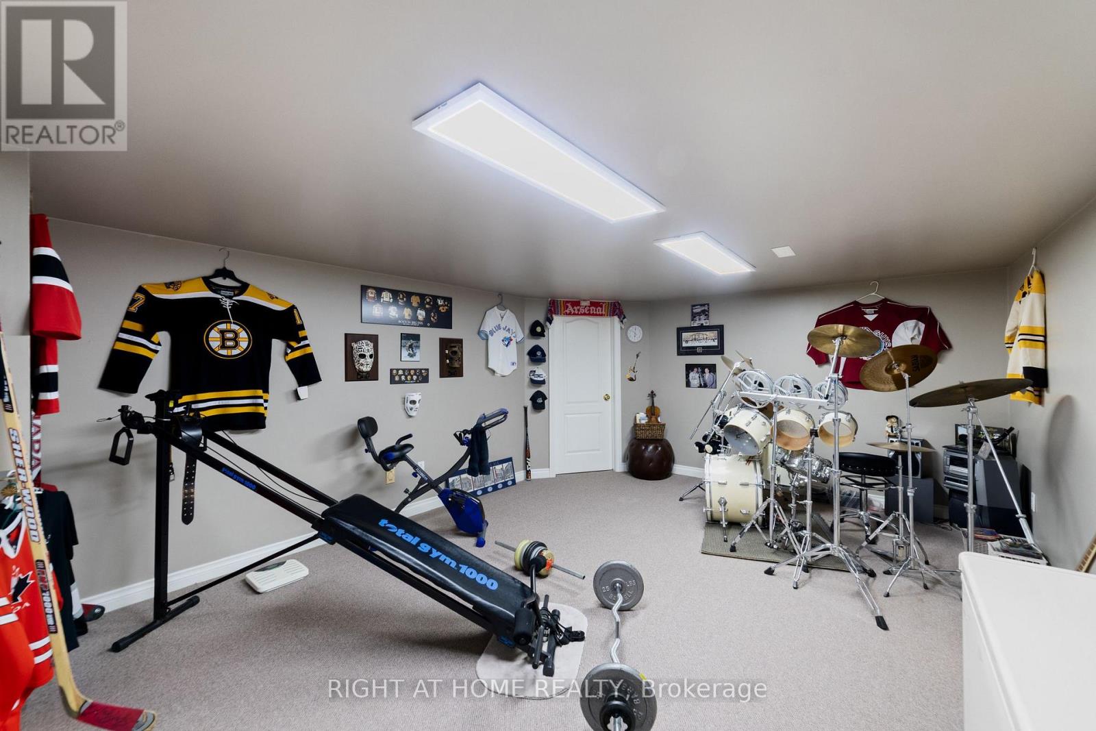 7775 St Augustine Crescent, Niagara Falls (Mt. Carmel), Ontario  L2H 2X3 - Photo 32 - X12268823