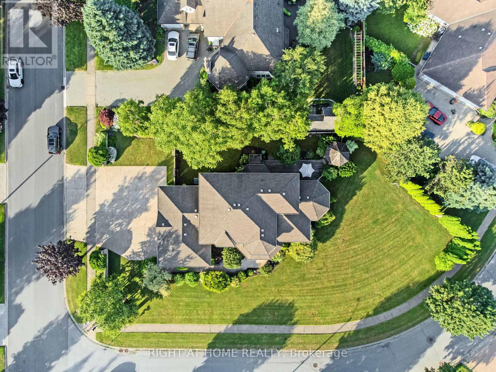 7775 St Augustine Crescent, Niagara Falls (Mt. Carmel), Ontario  L2H 2X3 - Photo 43 - X12268823