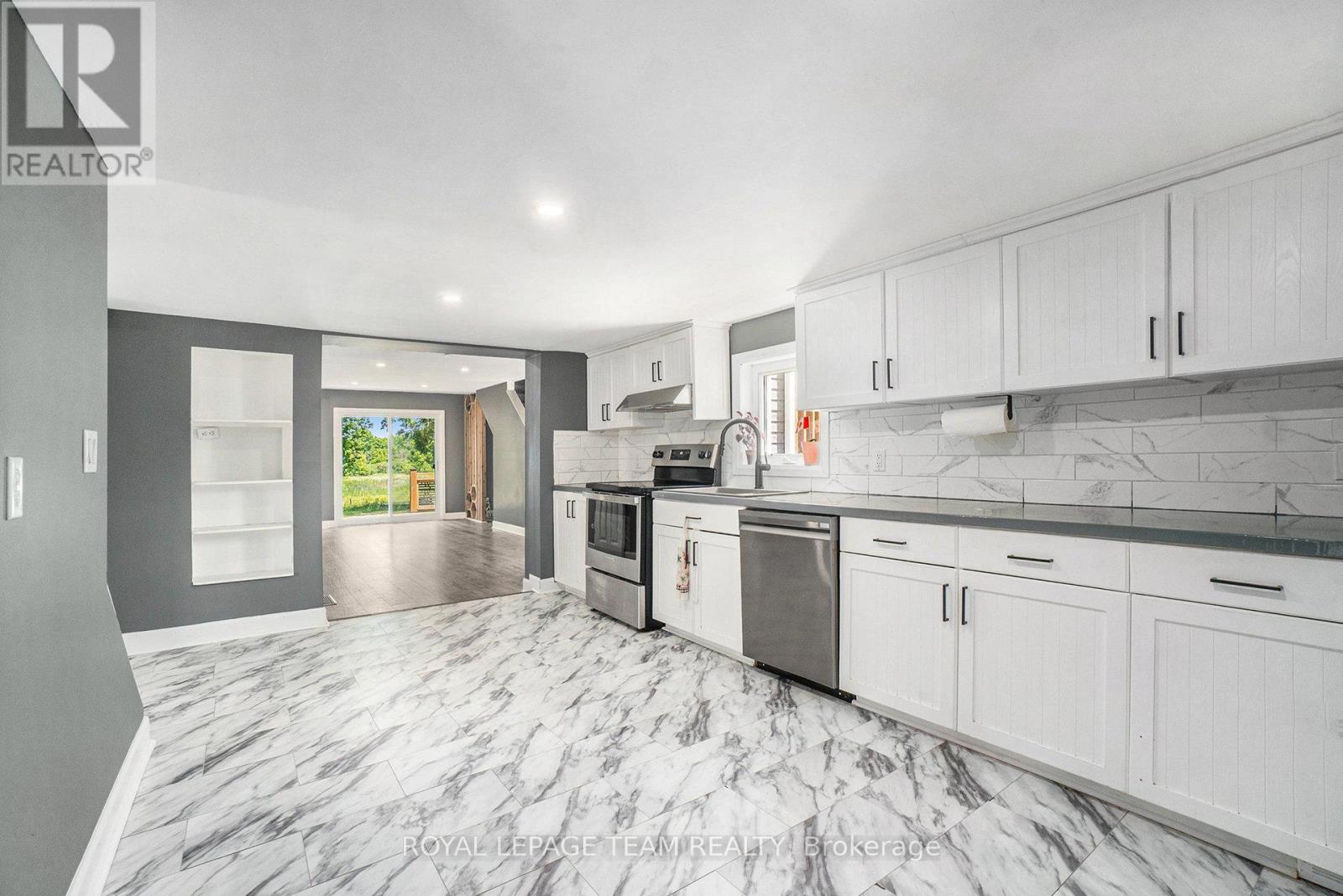 649 County Rd 29 Road, Elizabethtown-Kitley, Ontario  K0G 1G0 - Photo 18 - X12268840