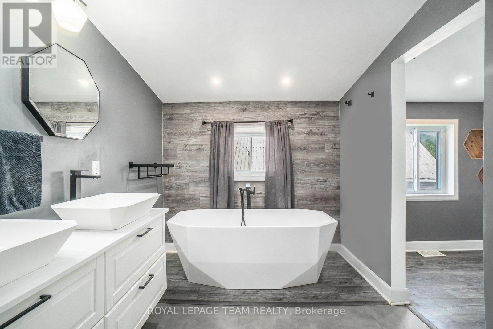 649 County Rd 29 Road, Elizabethtown-Kitley, Ontario  K0G 1G0 - Photo 25 - X12268840