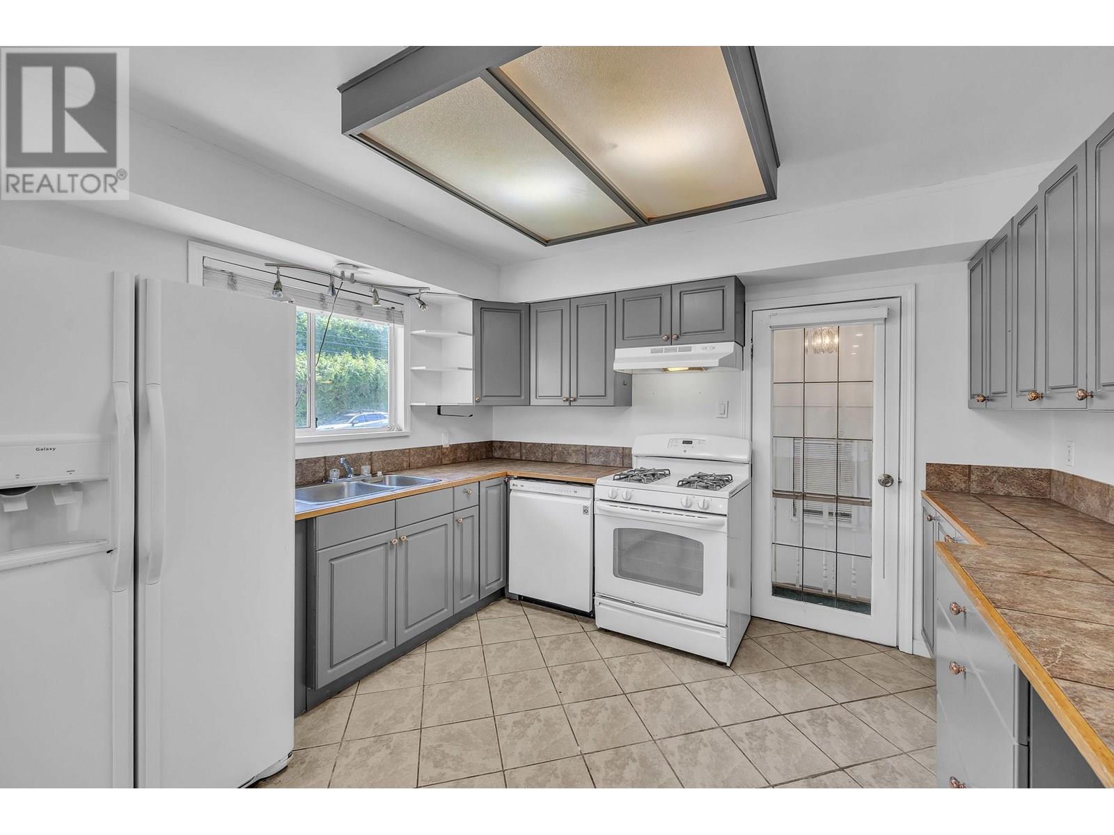 12313 228 Street, Maple Ridge, British Columbia  V2X 6M5 - Photo 7 - R3023886