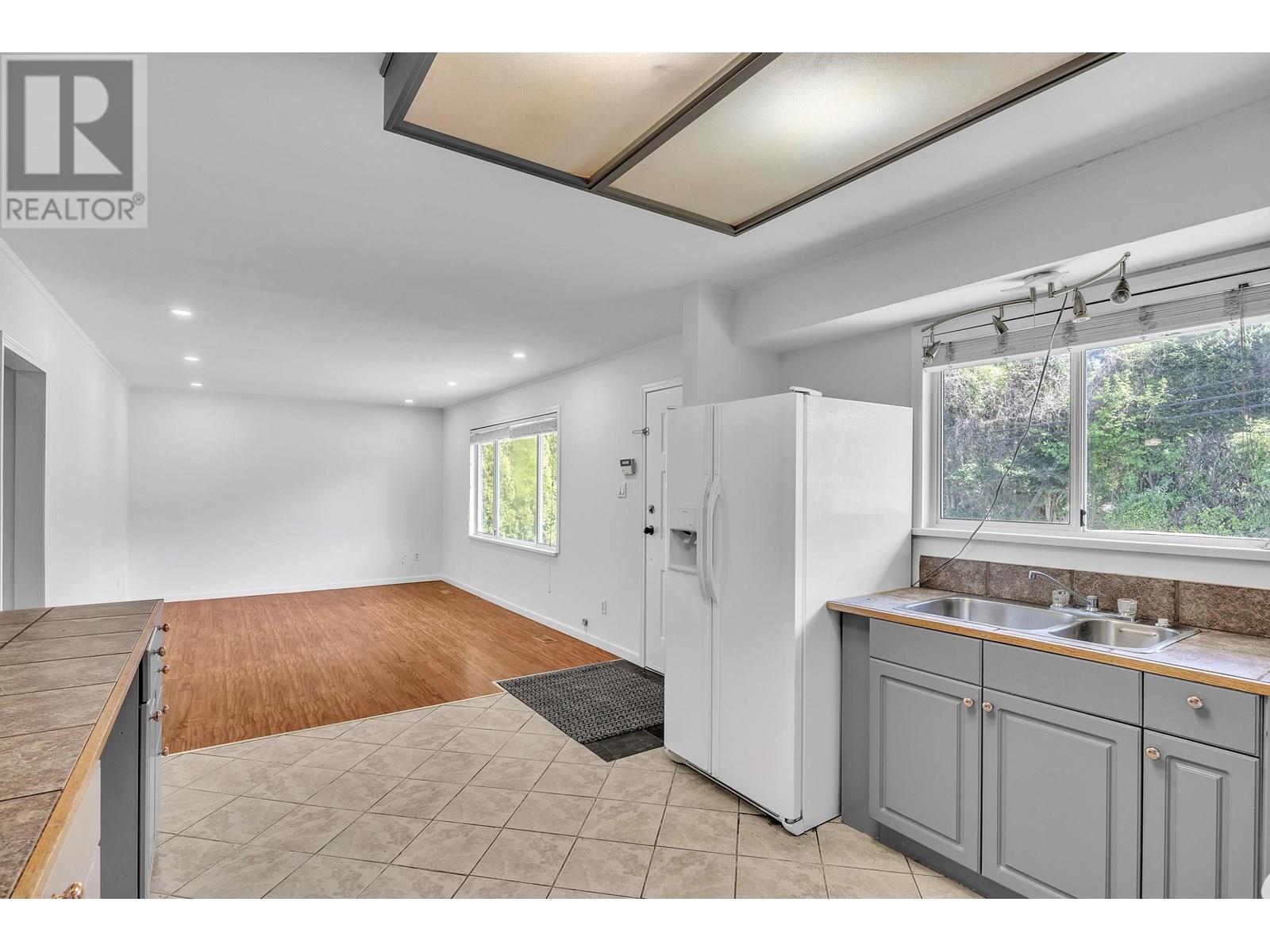 12313 228 Street, Maple Ridge, British Columbia  V2X 6M5 - Photo 8 - R3023886