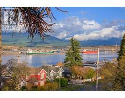 2798 YALE STREET, Vancouver, British Columbia