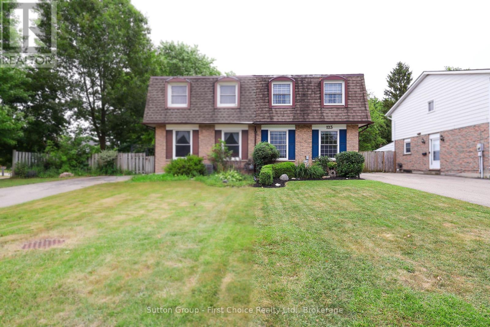 Property at 123 FORMAN AVENUE image 3