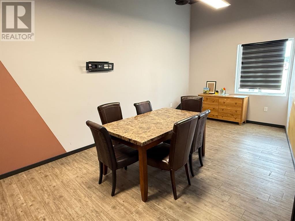110 & 120, 5641 48 Avenuecrescent, Ponoka, Alberta  T4J 1K2 - Photo 8 - A2236631