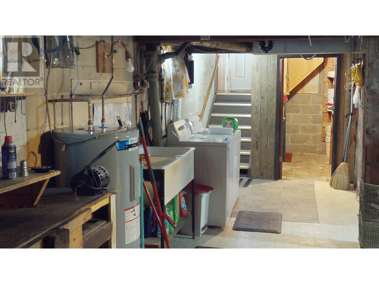 200 3rd Avenue S, Cranbrook, British Columbia  V1C 2B7 - Photo 16 - 10354793