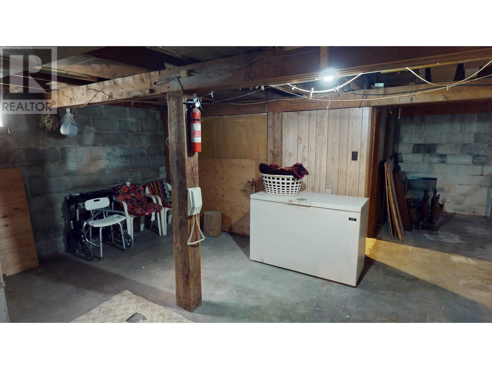 200 3rd Avenue S, Cranbrook, British Columbia  V1C 2B7 - Photo 17 - 10354793