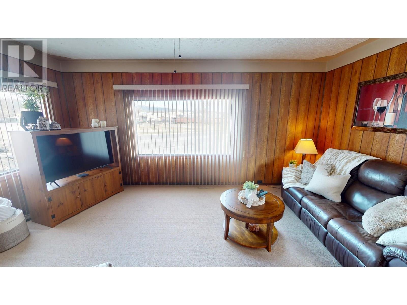 200 3rd Avenue S, Cranbrook, British Columbia  V1C 2B7 - Photo 7 - 10354793