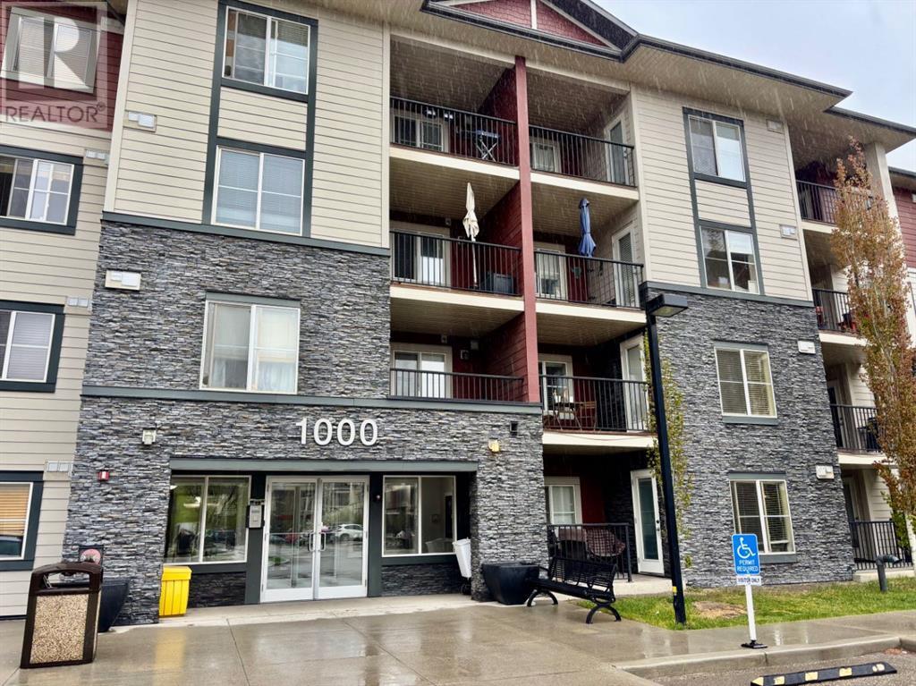 Property at 1112, 81 Legacy Boulevard SE image 2
