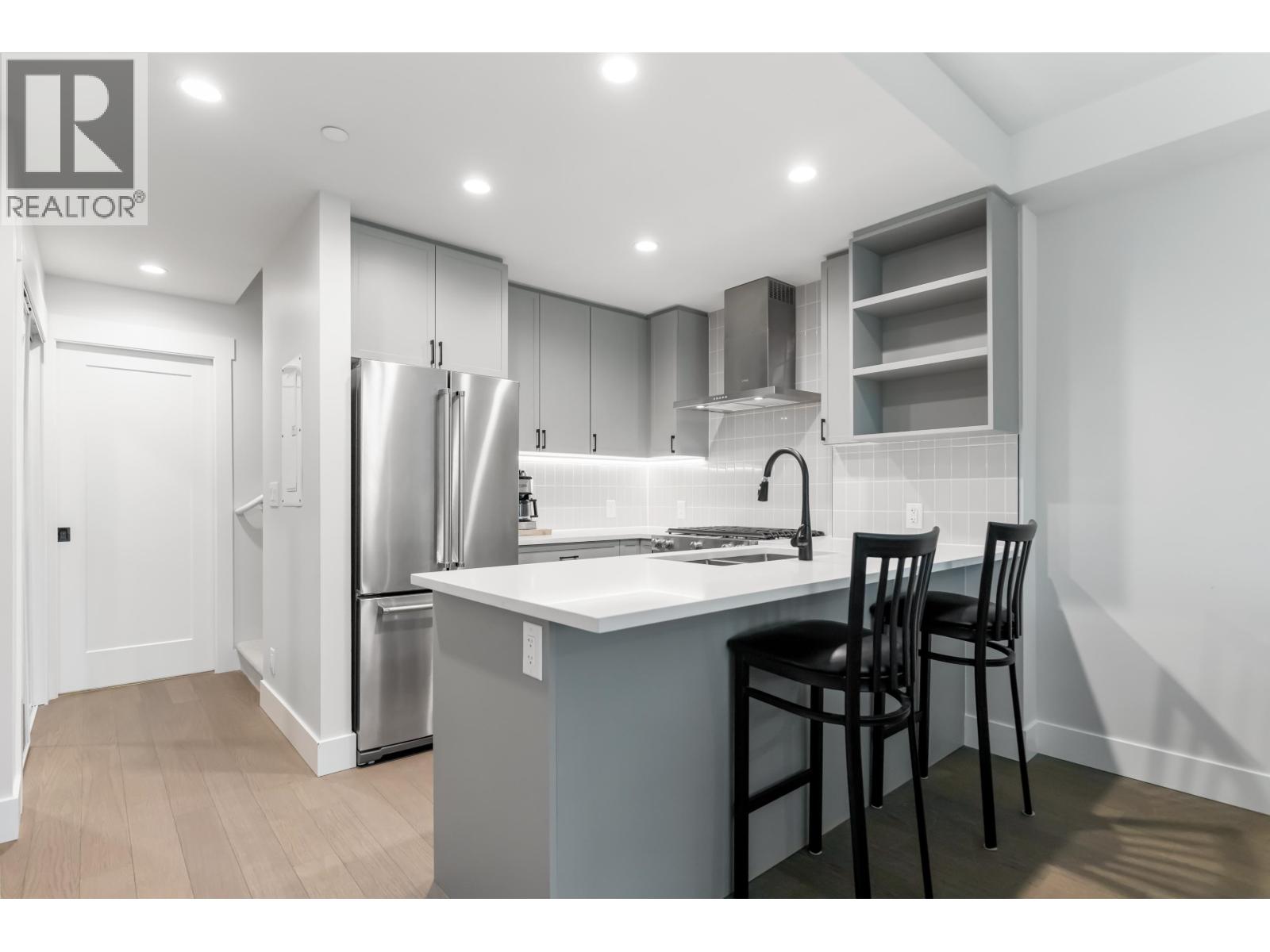 122 12040 Plaza Street, Maple Ridge, British Columbia  V2X 5X9 - Photo 1 - R3023787