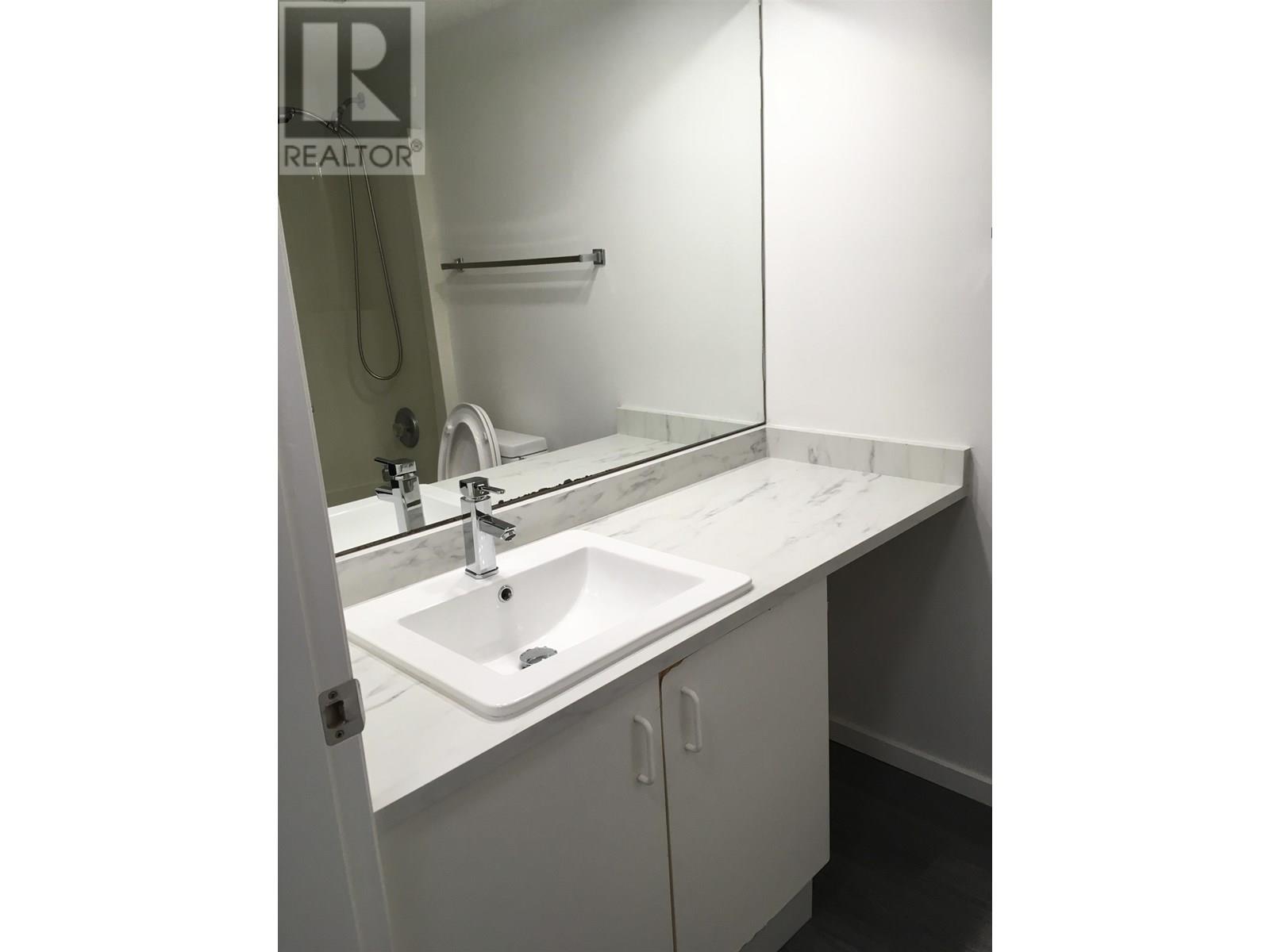 8732 Granville Street, Vancouver, British Columbia  V6P 5A5 - Photo 15 - C8070569
