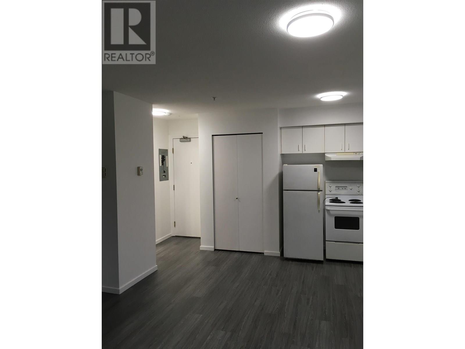 8732 Granville Street, Vancouver, British Columbia  V6P 5A5 - Photo 13 - C8070569