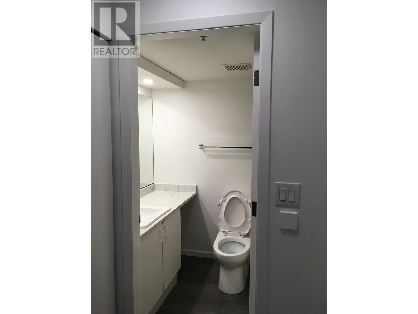 8732 Granville Street, Vancouver, British Columbia  V6P 5A5 - Photo 14 - C8070569