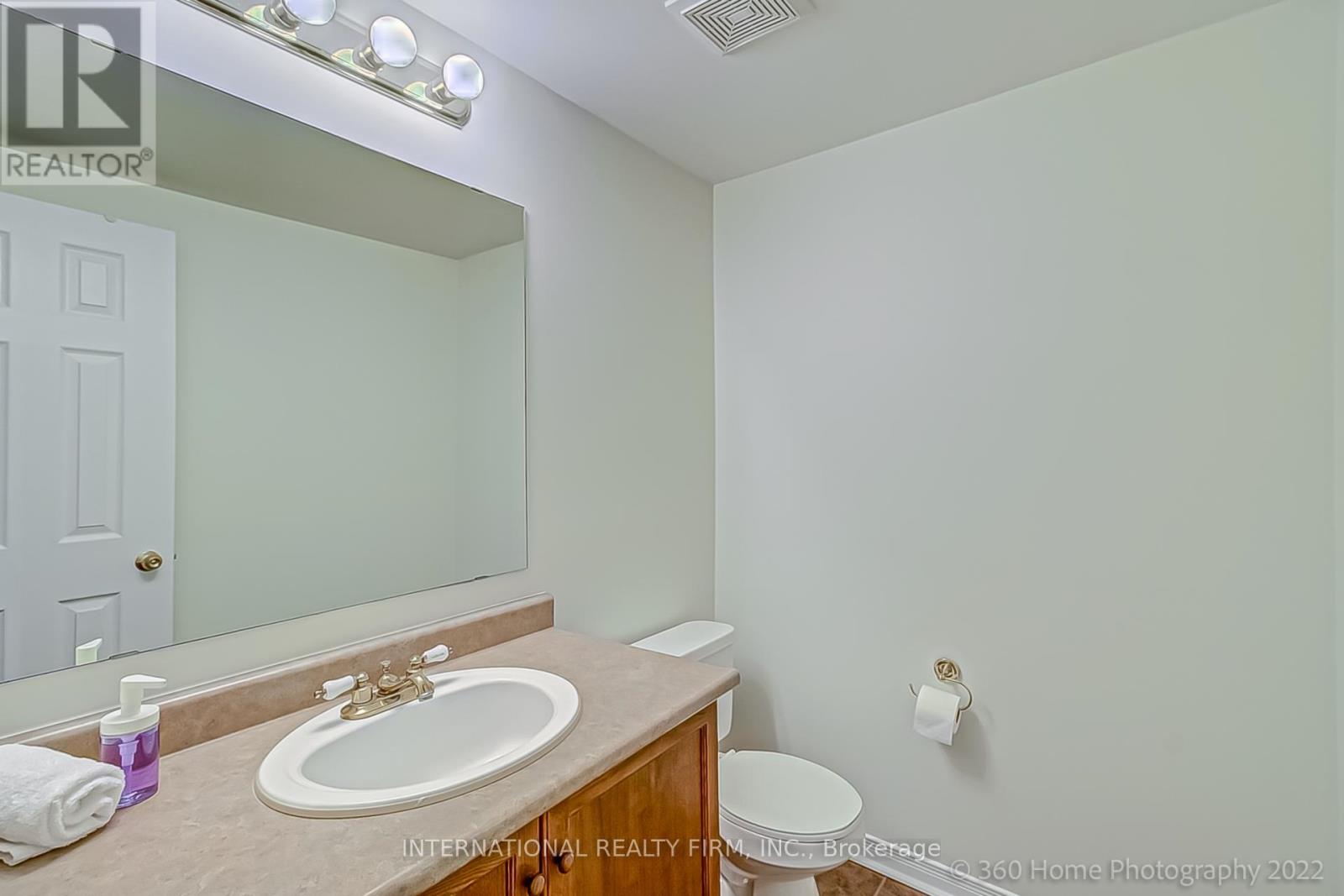 71 Blair Street, Toronto, Ontario  M4B 3N5 - Photo 16 - E12268885