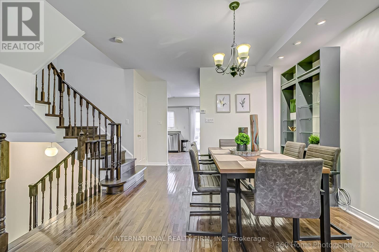 71 Blair Street, Toronto, Ontario  M4B 3N5 - Photo 3 - E12268885
