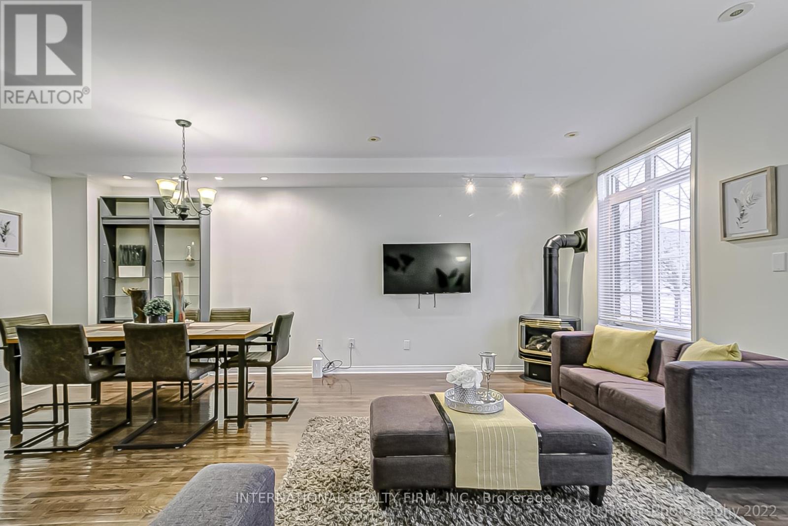 71 Blair Street, Toronto, Ontario  M4B 3N5 - Photo 5 - E12268885
