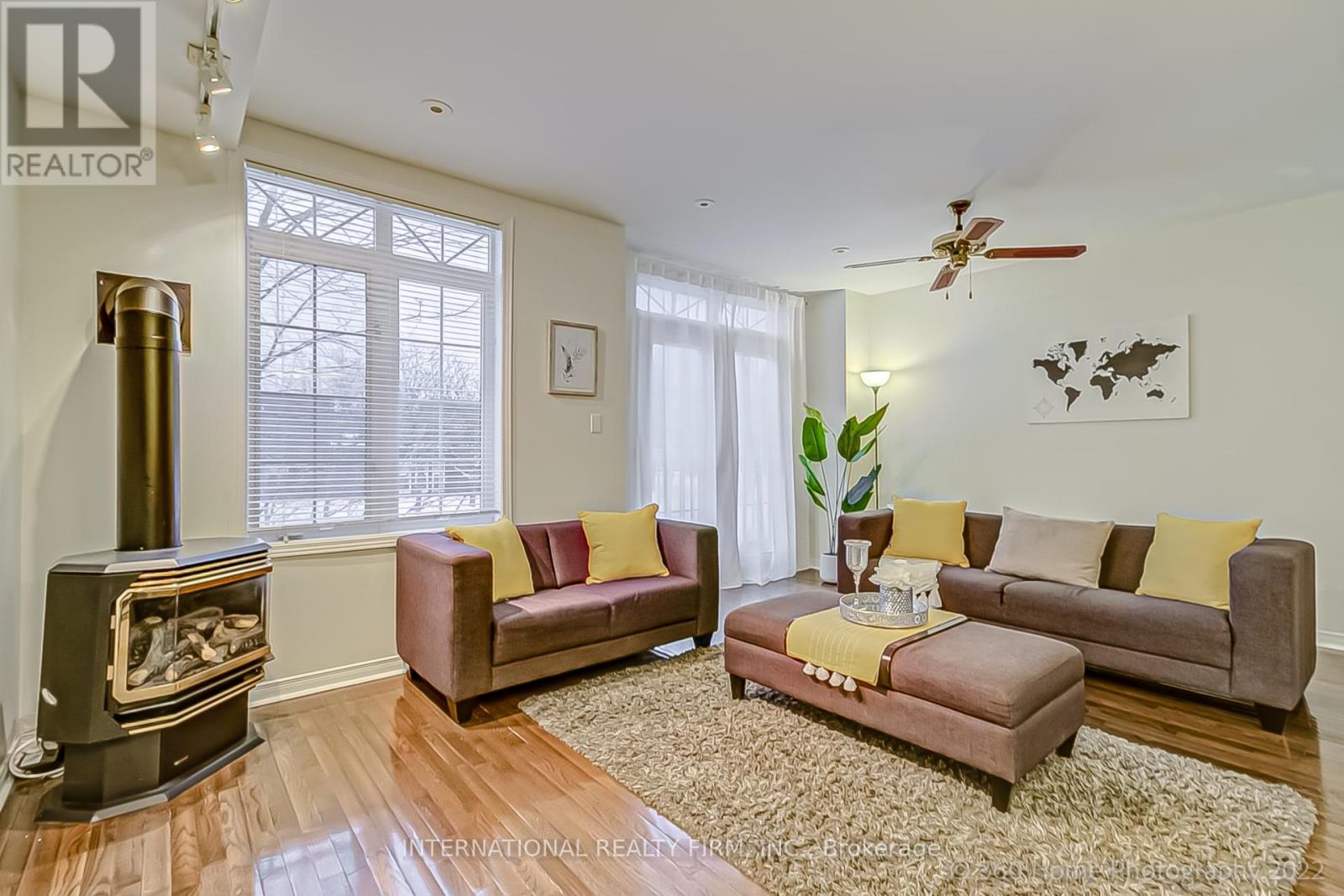 71 Blair Street, Toronto, Ontario  M4B 3N5 - Photo 7 - E12268885