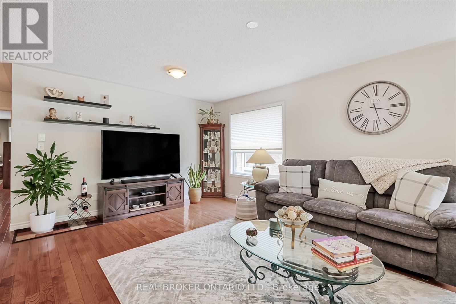Property at 40 PADFIELD DRIVE image 5