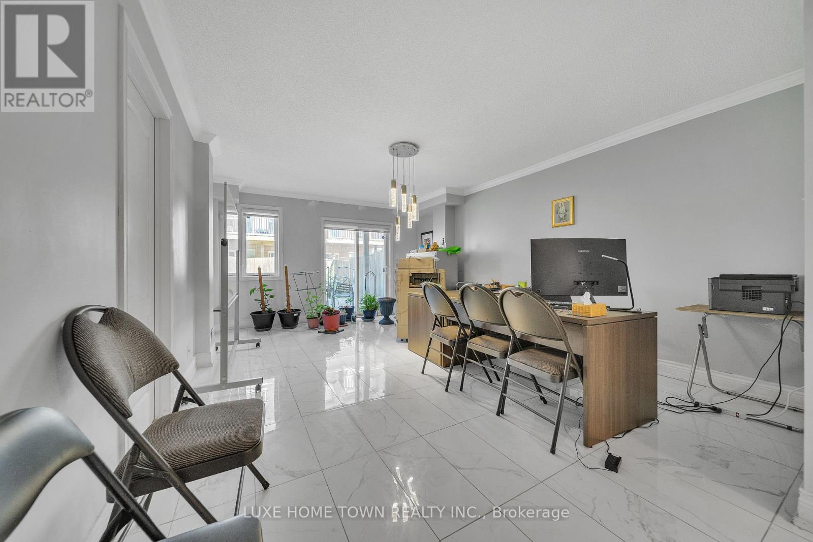 1506 Dusty Drive, Pickering, Ontario  L1X 0C9 - Photo 11 - E12268915