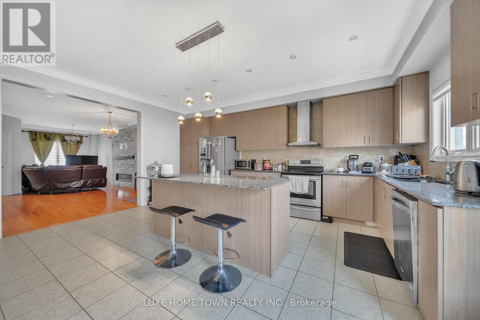 1506 Dusty Drive, Pickering, Ontario  L1X 0C9 - Photo 13 - E12268915