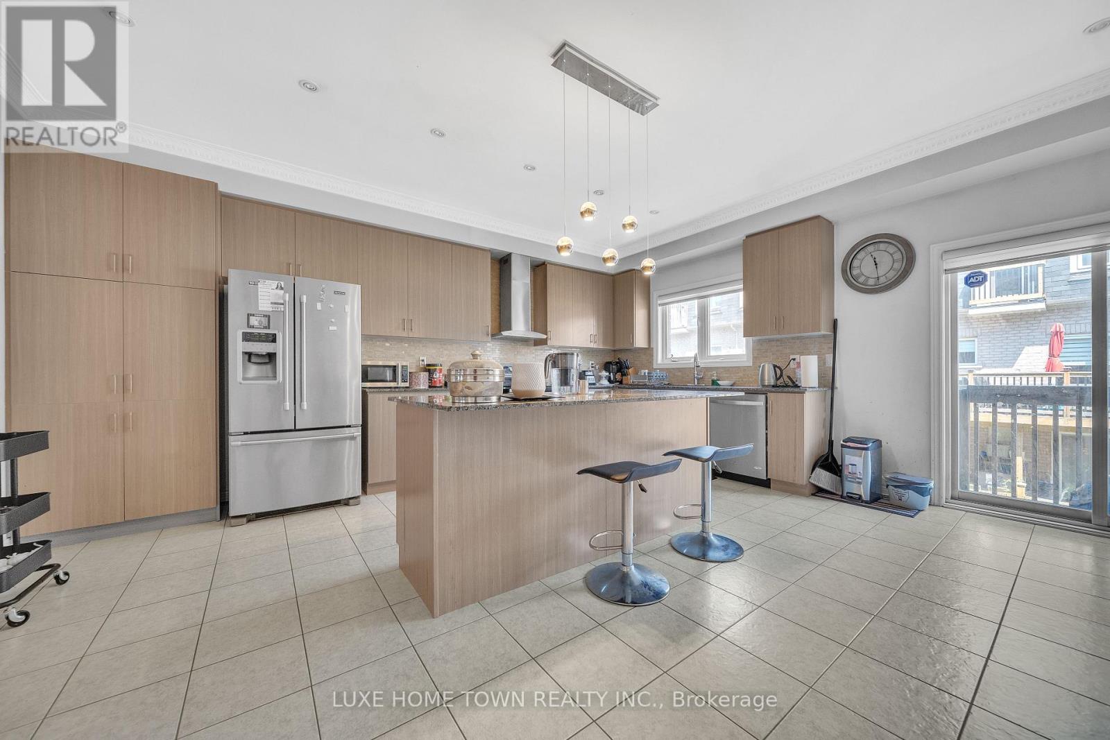 1506 Dusty Drive, Pickering, Ontario  L1X 0C9 - Photo 17 - E12268915
