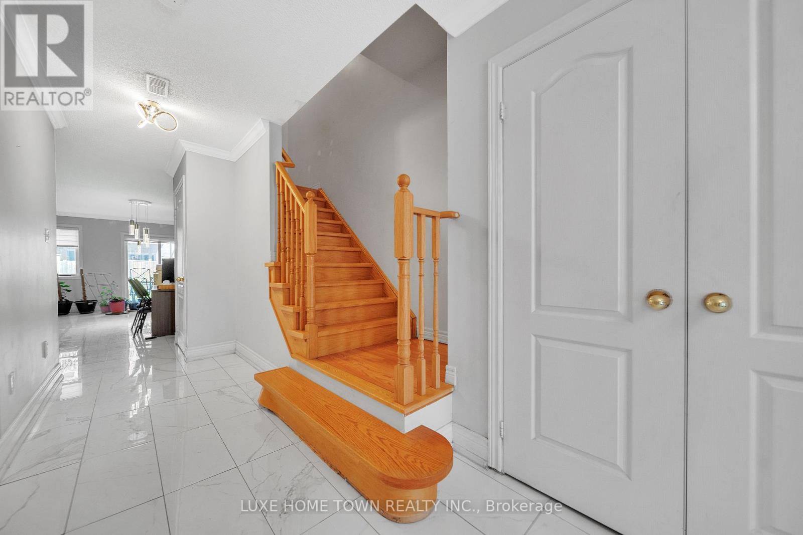 1506 Dusty Drive, Pickering, Ontario  L1X 0C9 - Photo 6 - E12268915