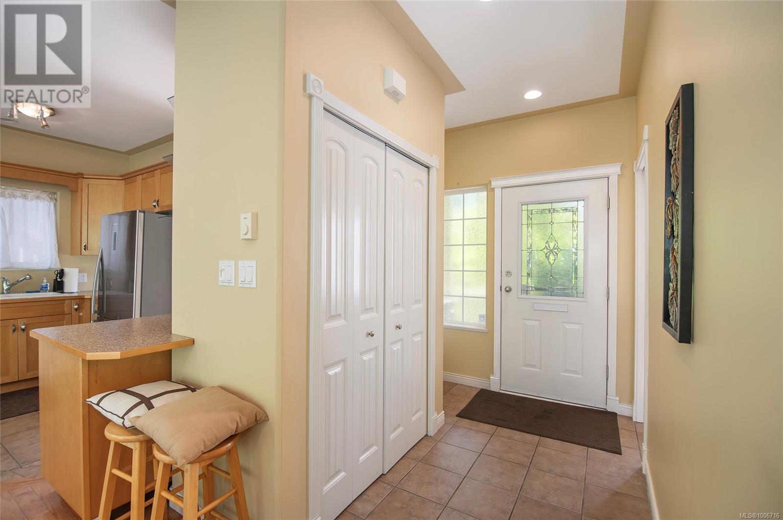 2420 Campbell River Rd, Campbell River, British Columbia  V9W 4N7 - Photo 6 - 1006716