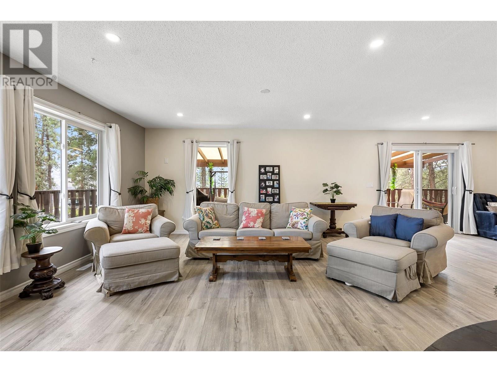 Property at 3947 Trepanier Heights Place image 5
