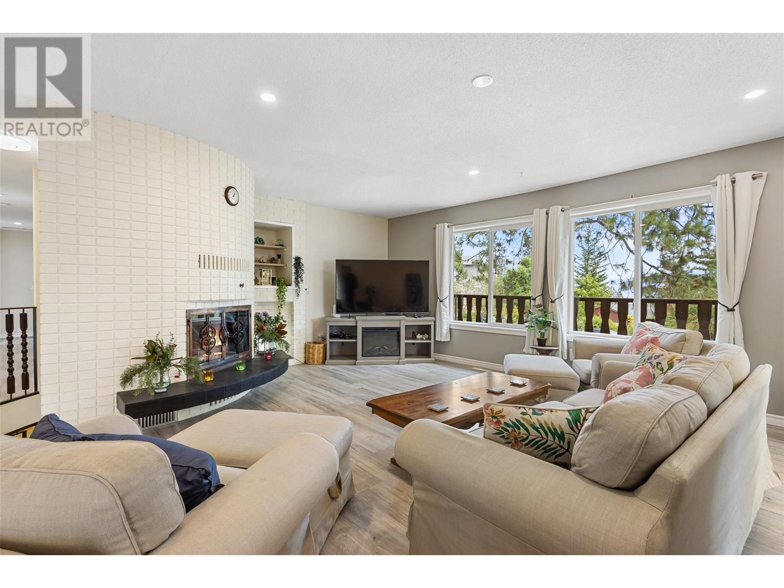 Property at 3947 Trepanier Heights Place image 3