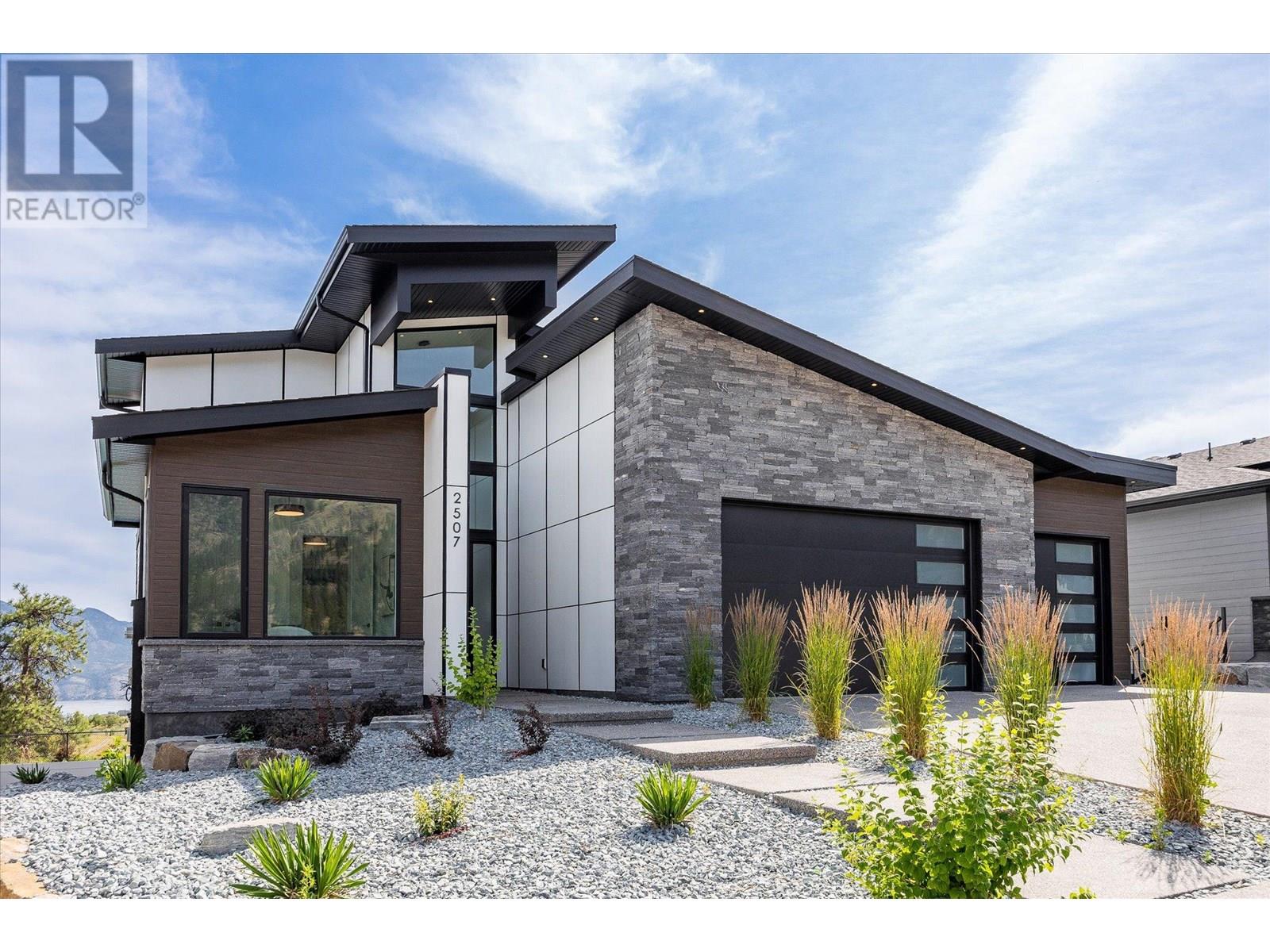 2507 Pinnacle Ridge Drive, West Kelowna, British Columbia